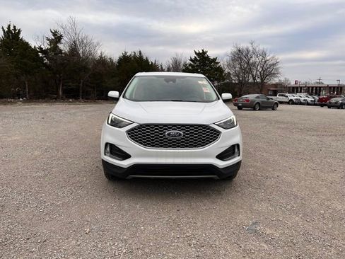 Used 2024 Ford Edge SEL w/ Convenience Package image 2