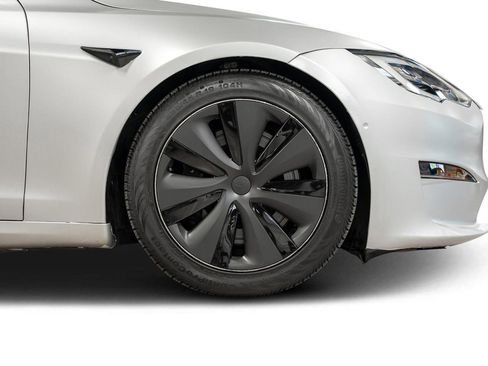 Used 2022 Tesla Model S image 27