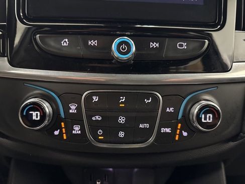 Used 2022 Chevrolet Traverse LT w/ LPO, 'HIT The Road' Package image 17