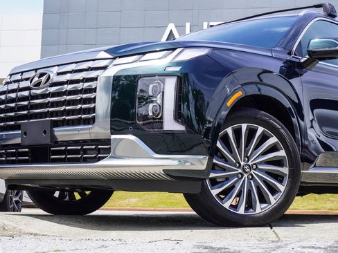 Used 2025 Hyundai Palisade Calligraphy AWD/4WD image 2