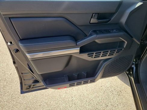 New 2026 Toyota Tacoma SR5 RWD image 19