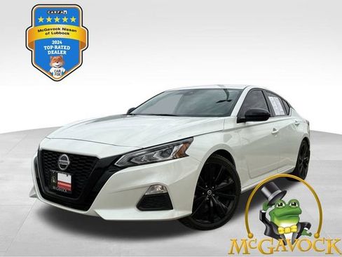Certified 2022 Nissan Altima 2.5 SR image 1