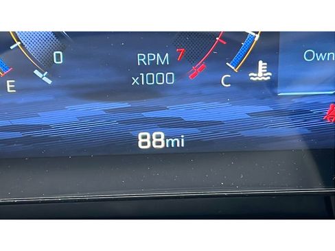New 2026 Chevrolet Equinox LT w/ Convenience Package II AWD/4WD image 16