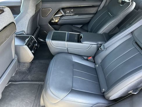 Used 2024 Land Rover Range Rover SV AWD/4WD image 26