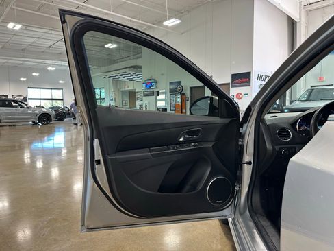 Used 2015 Chevrolet Cruze LTZ w/ Sun, Sound and Sport Package image 11