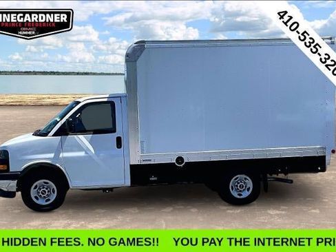 New 2025 GMC Savana 3500 w/ Power Convenience Package RWD image 3