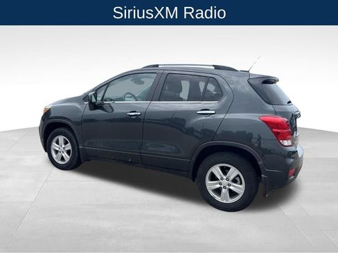 Used 2019 Chevrolet Trax LT w/ LT Convenience Package AWD/4WD image 8