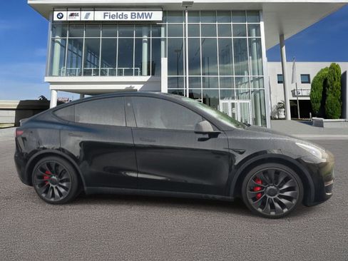 Used 2023 Tesla Model Y Performance AWD/4WD image 1