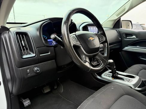 Used 2019 Chevrolet Colorado LT image 17