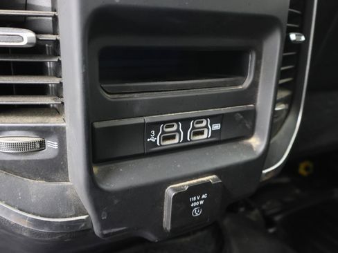 Used 2020 RAM 3500 Laramie AWD/4WD image 42