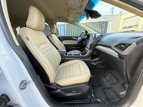 Used 2021 Ford Edge SEL image 26