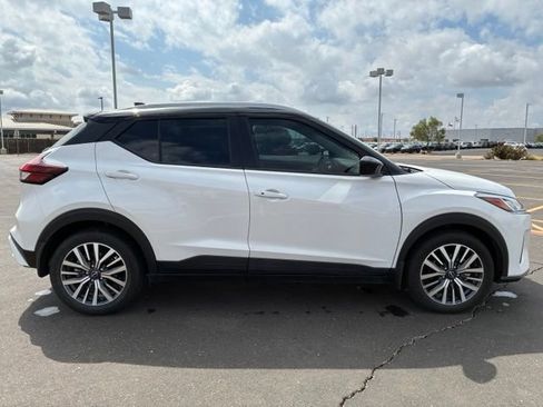 Certified 2023 Nissan Kicks SV FWD image 7