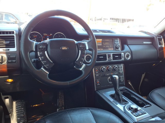 Used 2011 Land Rover Range Rover HSE AWD/4WD image 9