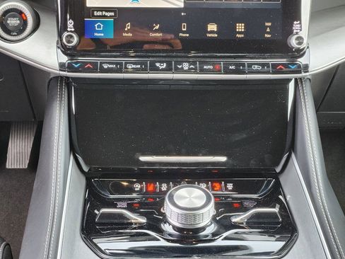 New 2026 Jeep Grand Wagoneer Limited AWD/4WD image 13
