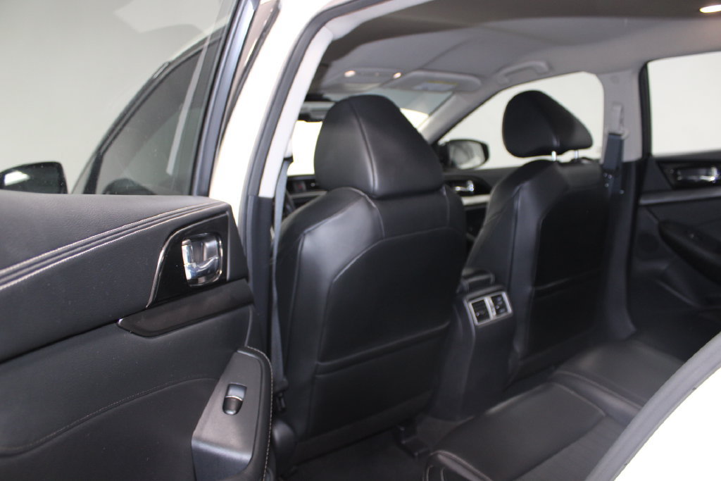 Used 2023 Nissan Maxima SV w/ Floor Mat Group FWD image 17