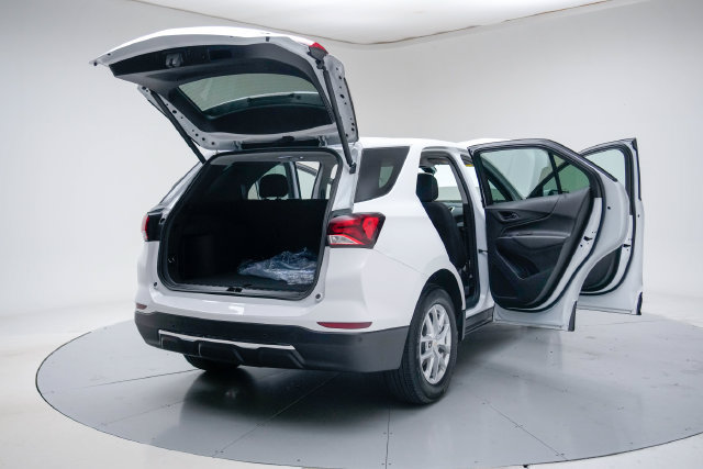 Used 2024 Chevrolet Equinox LT w/ LPO, Floor Liner Package FWD image 22