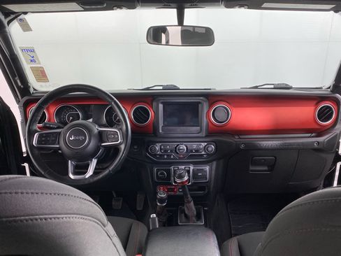 Used 2018 Jeep Wrangler Unlimited Rubicon w/ LED Lighting Group AWD/4WD image 21