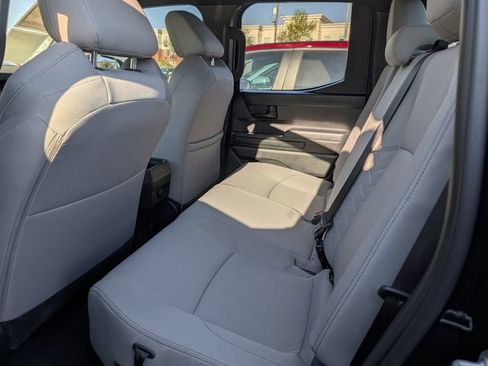 Certified 2025 Toyota Tacoma SR5 image 28