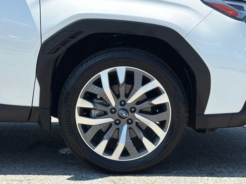 Used 2025 Subaru Forester Touring AWD/4WD image 7