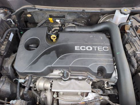 Used 2022 Chevrolet Equinox LT FWD image 11