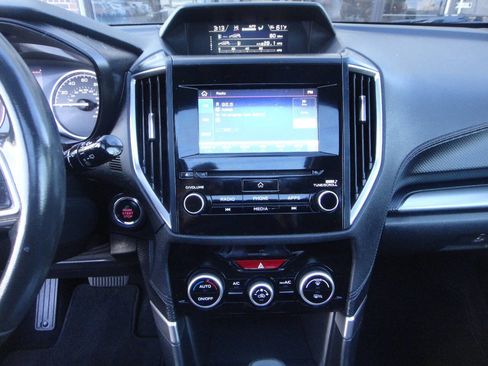 Used 2020 Subaru Forester Premium image 8