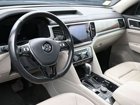 Used 2018 Volkswagen Atlas SEL Premium image 14