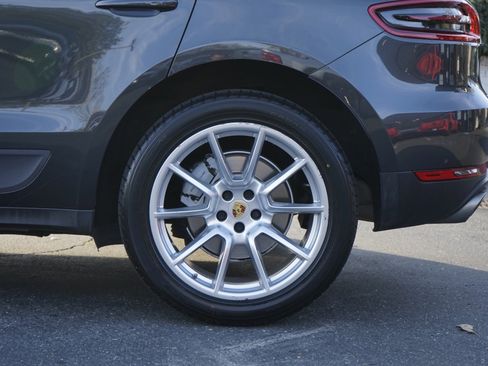Used 2017 Porsche Macan S image 13