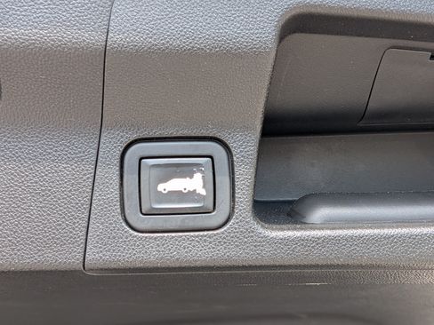 Used 2020 GMC Acadia SLT w/ Driver Alert Package II FWD image 14
