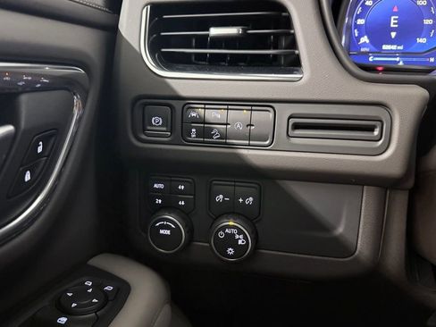 Used 2023 Chevrolet Tahoe Z71 AWD/4WD image 24