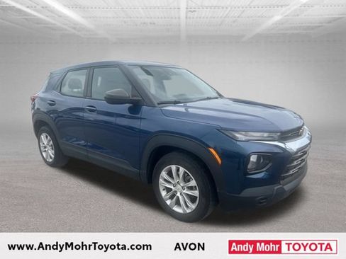 Used 2021 Chevrolet TrailBlazer LS FWD image 1