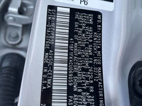 Used 2012 Toyota Camry LE image 10