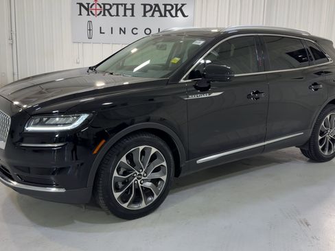 Used 2023 Lincoln Nautilus Reserve w/ Luxury Package image 6