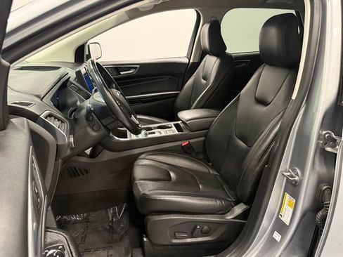 Used 2022 Ford Edge Titanium w/ Equipment Group 301A AWD/4WD image 14