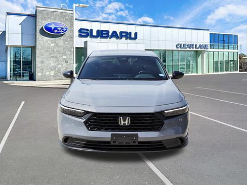 Used 2025 Honda Accord Sport image 2