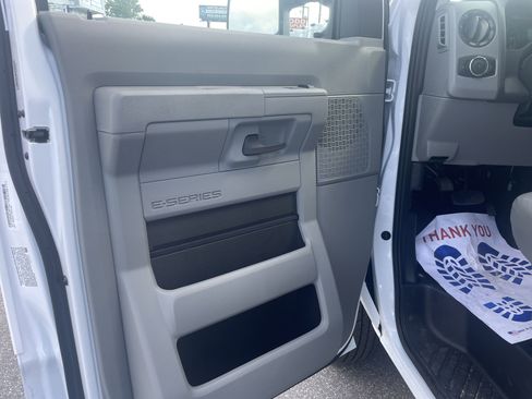 New 2025 Ford E-350 and Econoline 350 Super Duty w/ Power Equipment Group image 18
