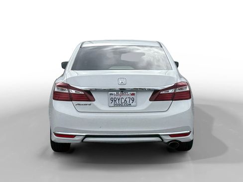 Used 2016 Honda Accord LX image 4