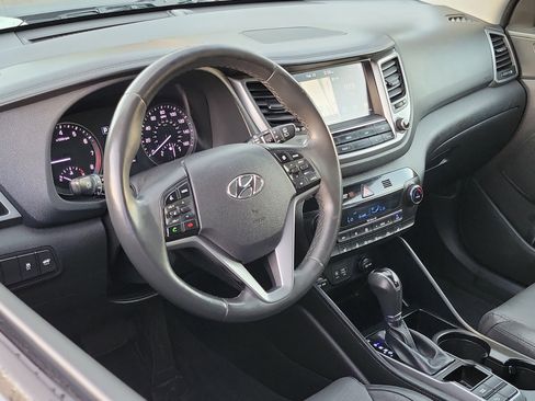 Used 2018 Hyundai Tucson Limited w/ Cargo Package image 5