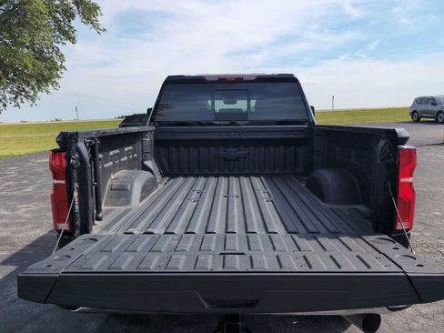 Used 2025 Chevrolet Silverado 2500 LTZ w/ LTZ Premium Package AWD/4WD image 26