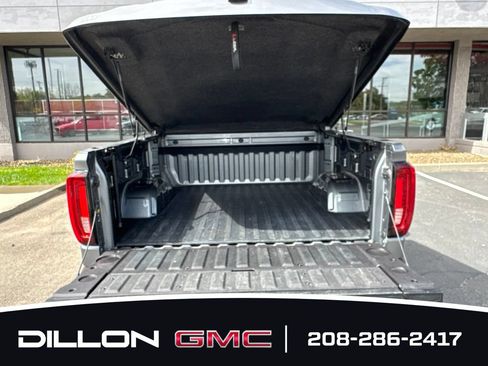 Used 2021 GMC Sierra 1500 SLT w/ SLT Premium Package AWD/4WD image 7