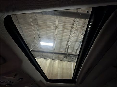 Used 2019 GMC Yukon Denali image 23