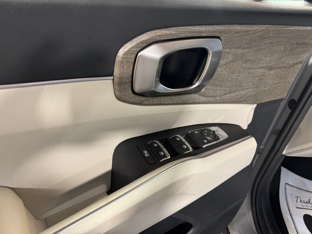 Certified 2023 Kia Sorento X-Line EX AWD/4WD image 14