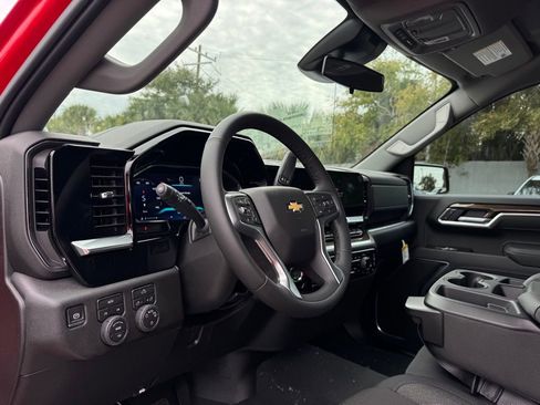 New 2026 Chevrolet Silverado 1500 LT image 24