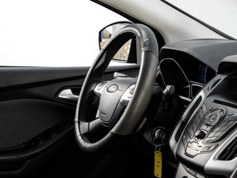 Used 2013 Ford Focus SE image 15