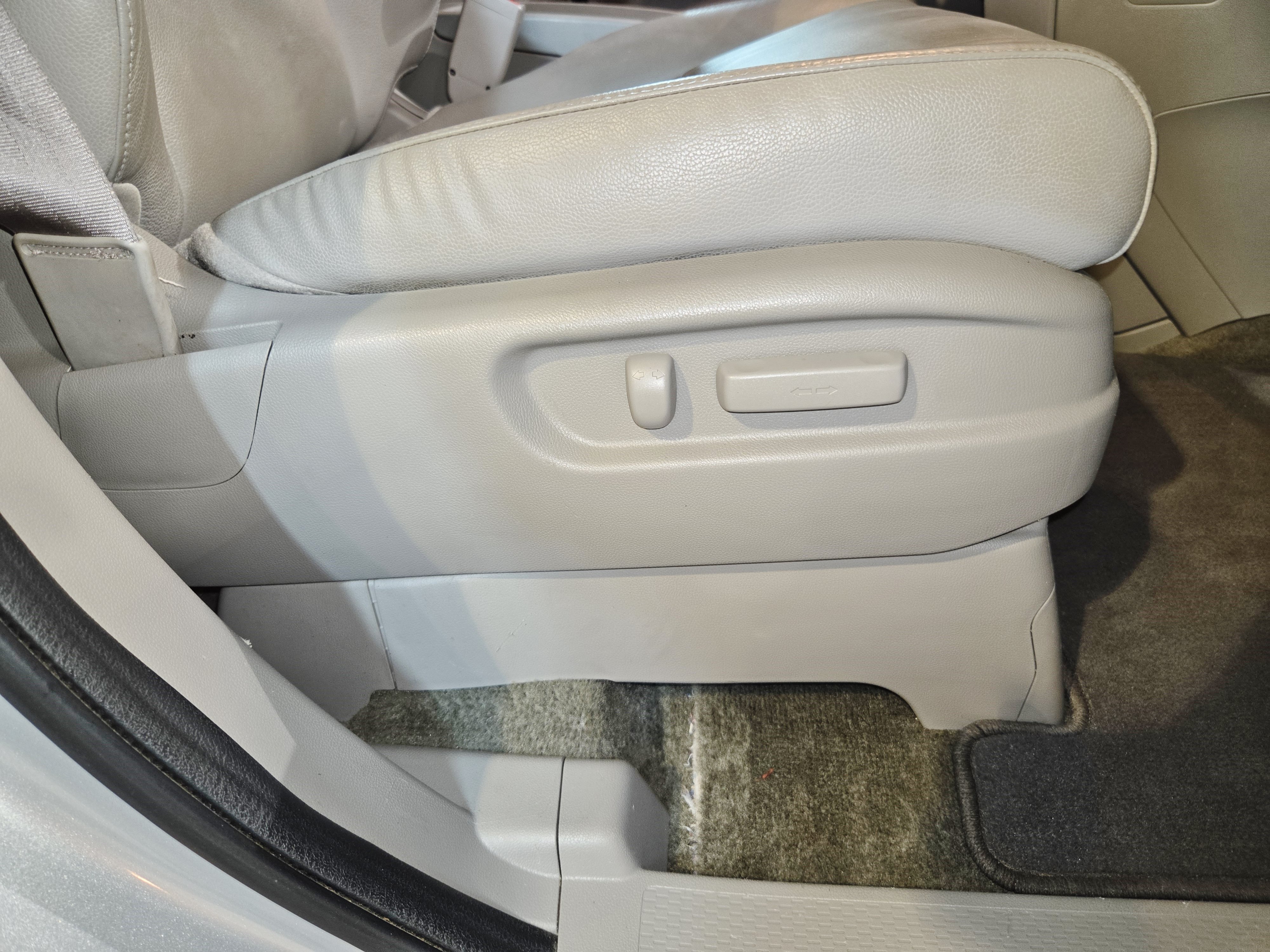 Used 2015 Honda Odyssey EX-L image 32