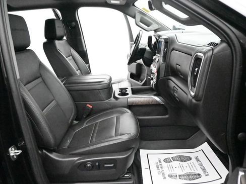 Used 2023 GMC Sierra 3500 Denali w/ Denali Black Diamond Edition AWD/4WD image 25