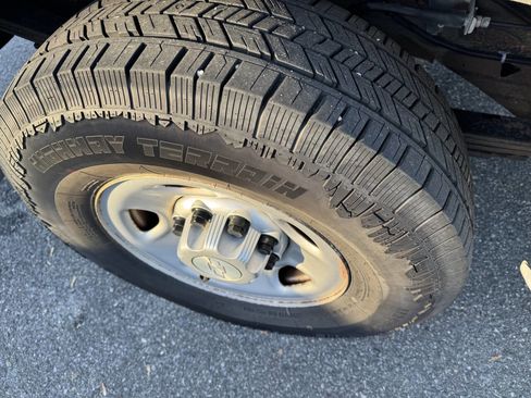 Used 2020 Chevrolet Express 2500 LS w/ Driver Convenience Package image 17