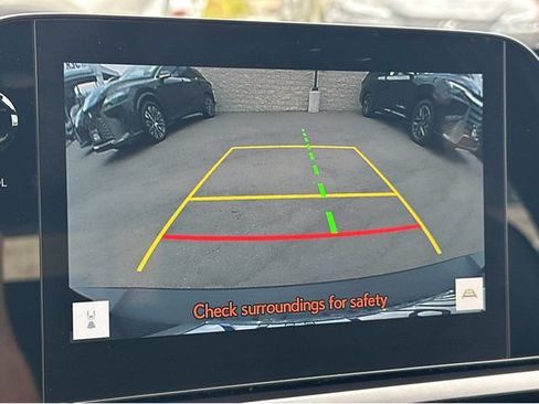 Used 2024 Lexus UX 250h FWD image 25