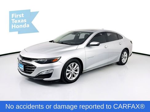 Used 2019 Chevrolet Malibu Hybrid w/ Leather Package image 3