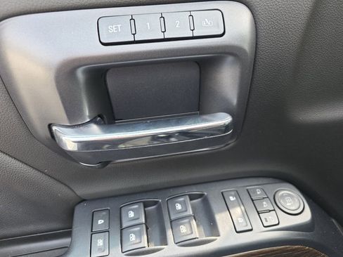 Used 2019 GMC Sierra 2500 Denali image 21