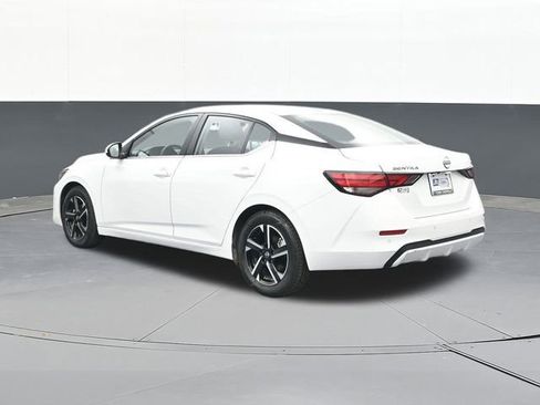 Used 2024 Nissan Sentra SV image 9